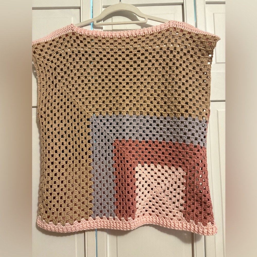 Crocheted top multi color